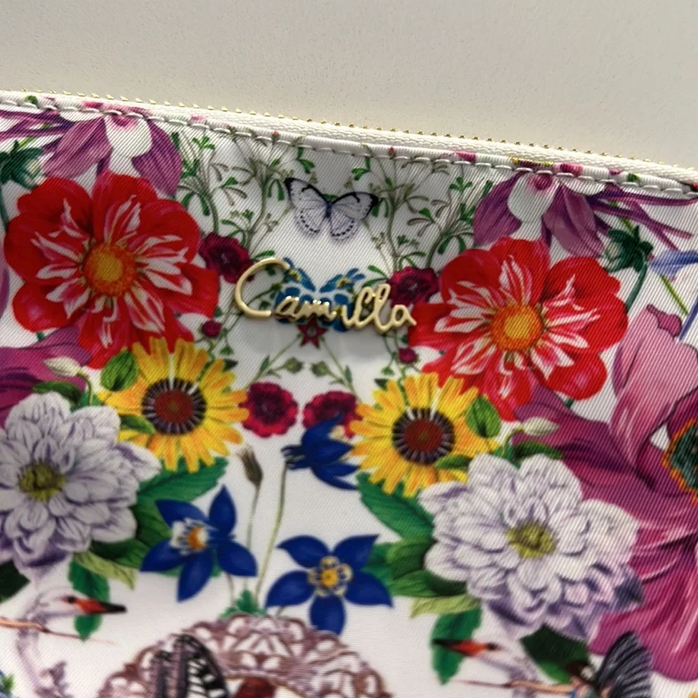 CAMILLA *Fairy Gang* white floral small makeup cosmetic toiletry case bag pouch